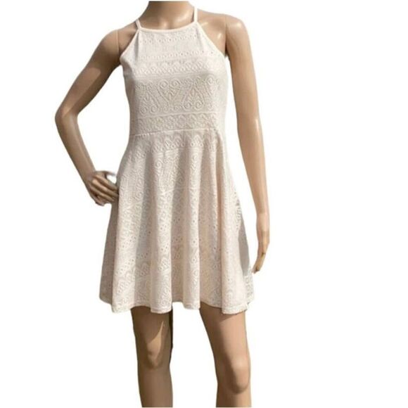 Fire Los Angeles Women's Cream Crocheted Lace Halter Keyhole Back Dress Size Sma - Picture 1 of 4